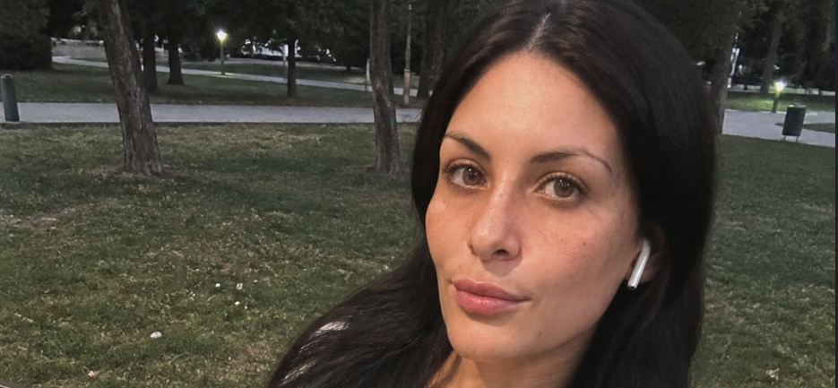 Violeta (41) Pa sta ako sam Romkinja? Trazim gospodina koji gleda coveka, a ne ko je kakve vere i nacije! Javite se ozbiljni samo