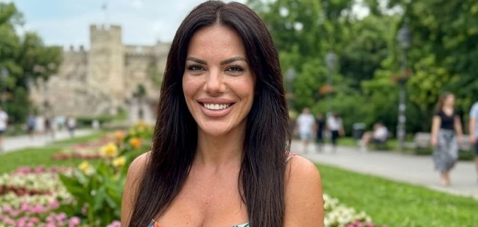 Višnja (47) iz Nemacke: Dosla sam sama u Budvu na odmor i shvatila da je sada vreme da konacno upoznam nekoga coveka koji zna sta znaci boriti se