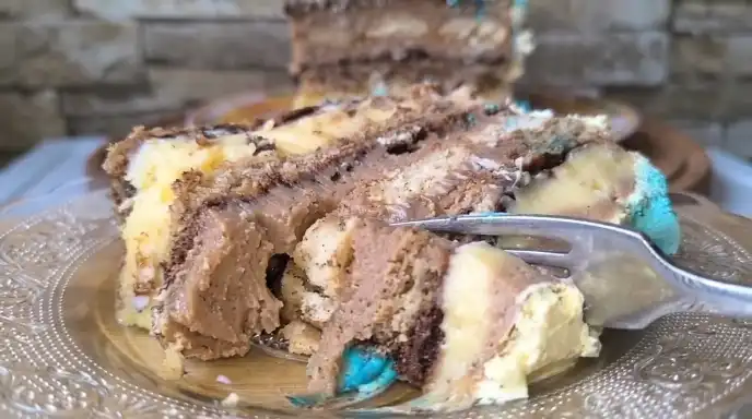 Torta sa Orahom, Kinderom i Plazmom – Deca je Obožavaju, a i Odrasli! 🍫🥜