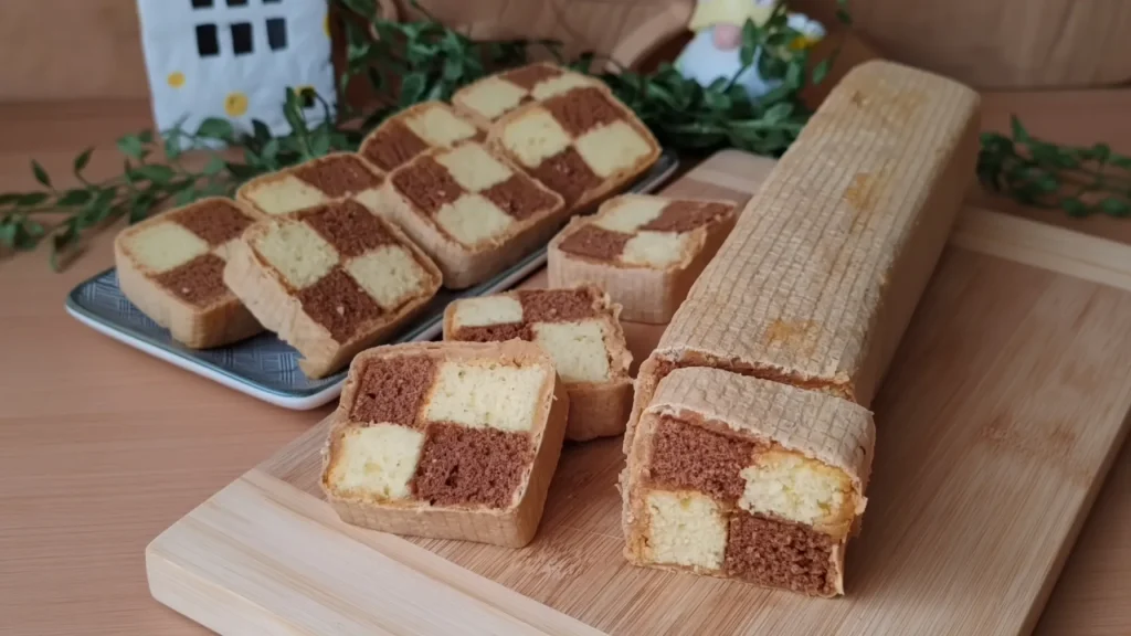 Tradicionalni šah rolat sa biskvitom u oblandi i karamel-vanil filom